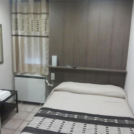 סיירה נבדה Hostal El Duende Blanco מראה חיצוני תמונה