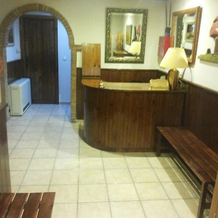 סיירה נבדה Hostal El Duende Blanco מראה חיצוני תמונה